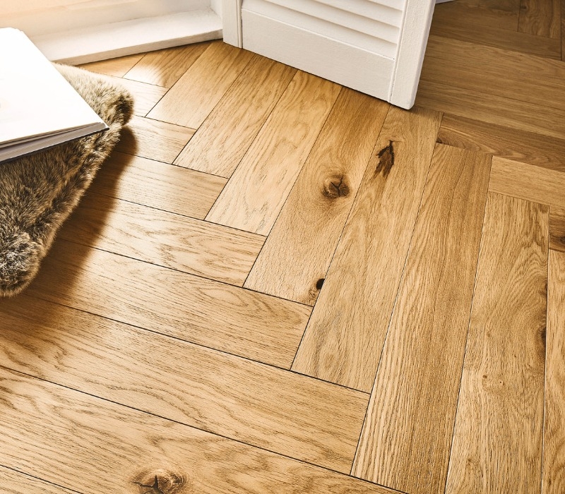 Parchet Stratificat Cabbani Herringbone Chablis Rustic Light